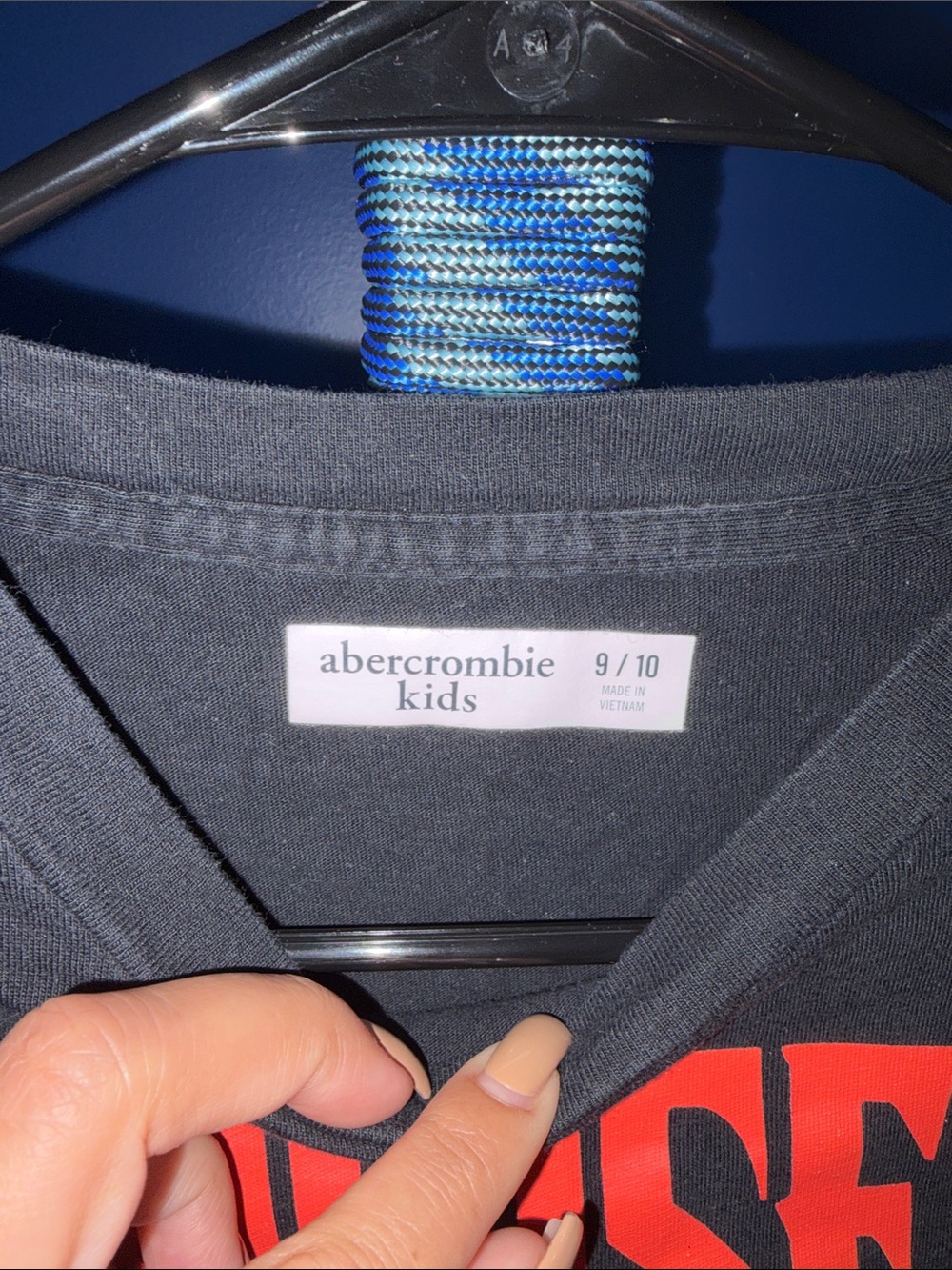Abercrombie & Fitch -Bowser Graphic Long-Sleeve Shirt Size 9/10 - Picture 4 of 15